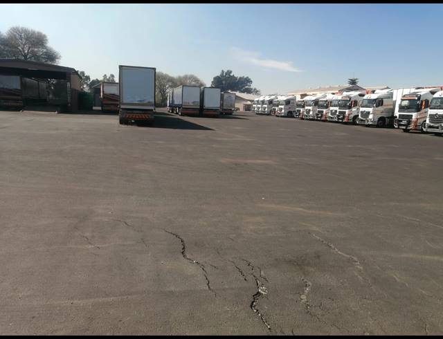 2,474M² WAREHOUSE FOR SALE IN NEW ERA